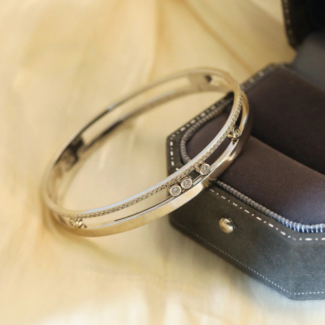 [Lumi Jewels]Move Romane Diamond Bangle Bracelet