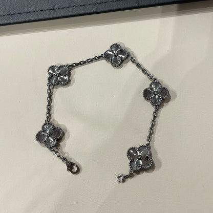 [Lumi Jewels]CLOVER 5 MOTIF BLACK BRACELET