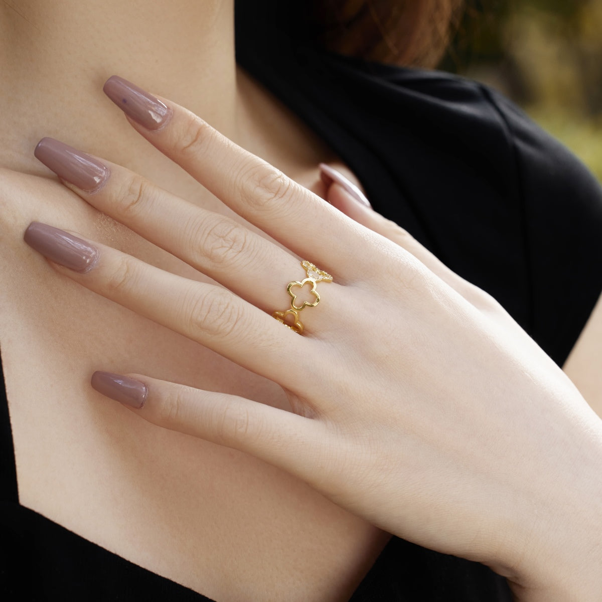 [Lumi Jewels]Hollow Design Four-Leaf Clover Flower Shape Ring