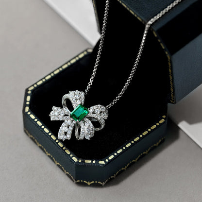 [Lumi Jewels]Luxurious Flower Shape Emerald Cut Necklace
