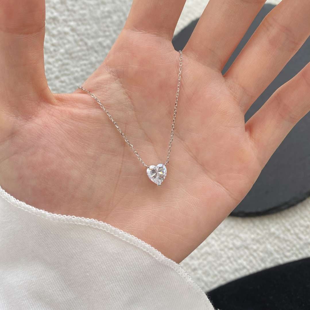 [Lumi Jewels]Heart Shape Main Stone Pendant Collarbone Necklace