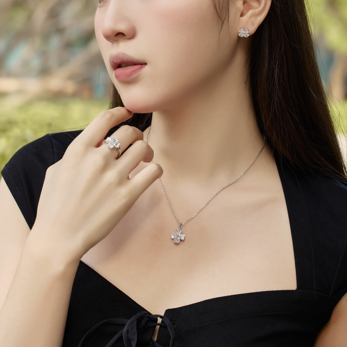 [Lumi Jewels]Four-Leaf Clover Ball Earrings