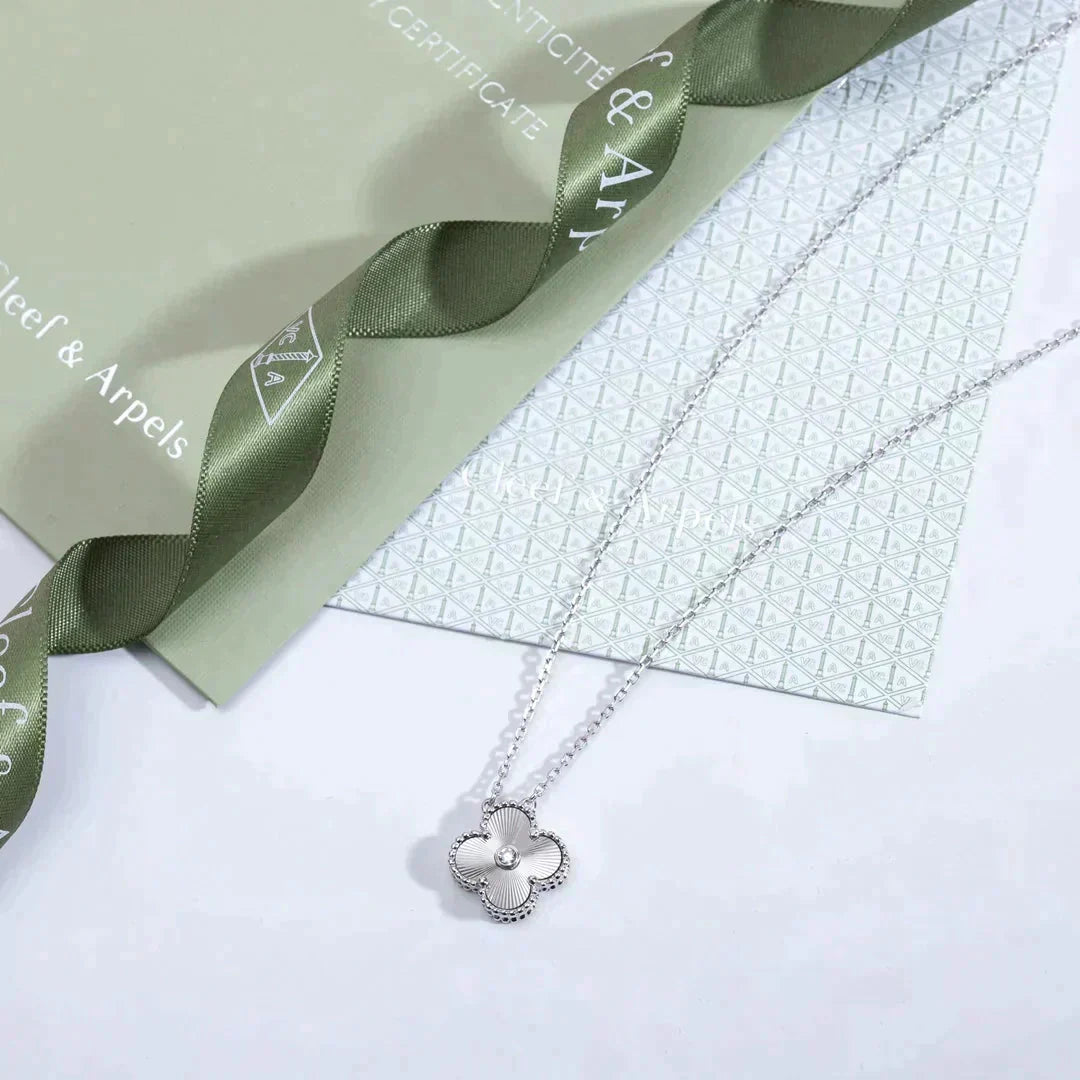 [Lumi Jewels]CLOVER COLLIER DIAMANT LASER 15MM ARGENT