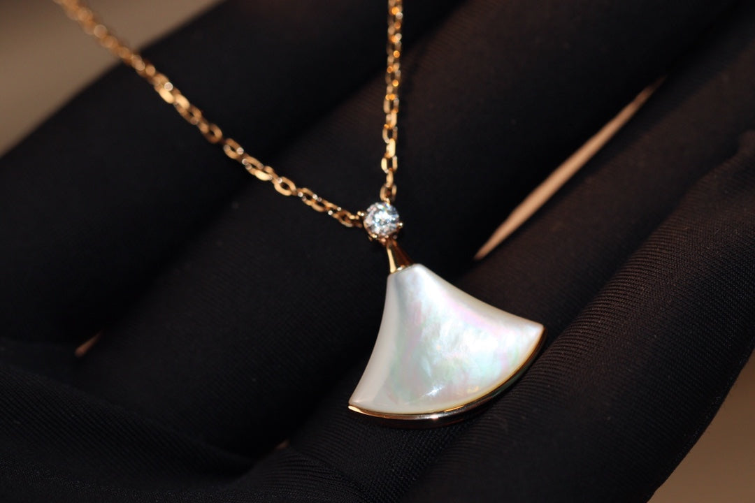 [Lumi Jewels]DREAM NECKLACE WHITE MOP PINK GOLD 1 DIAMOND