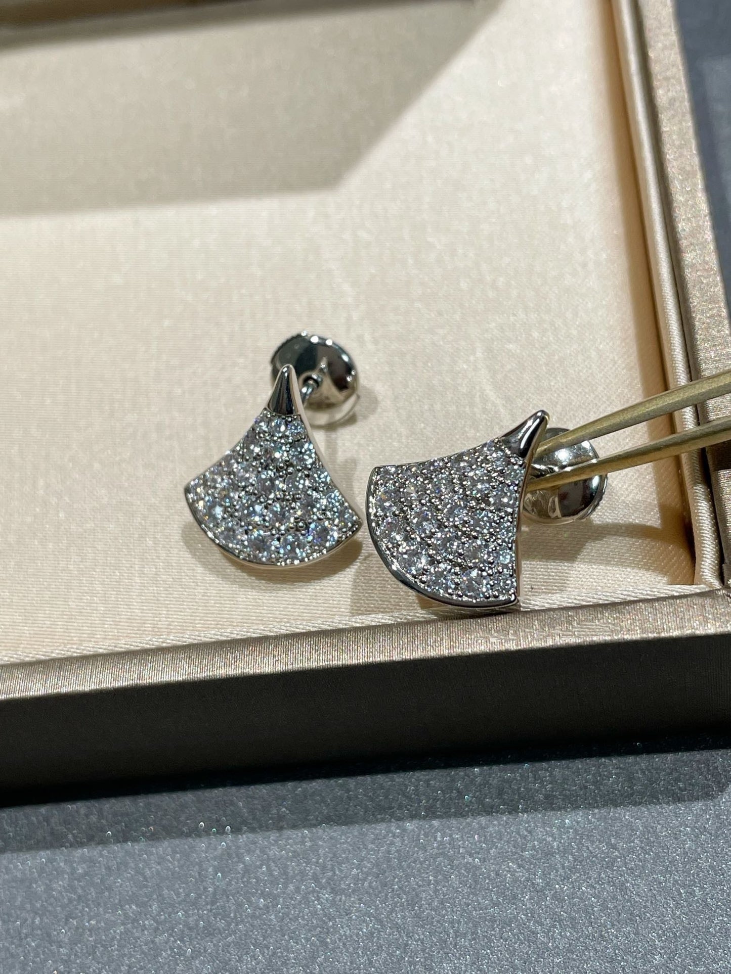 [Lumi Jewels]DREAM STUD EARRINGS DIAMOND