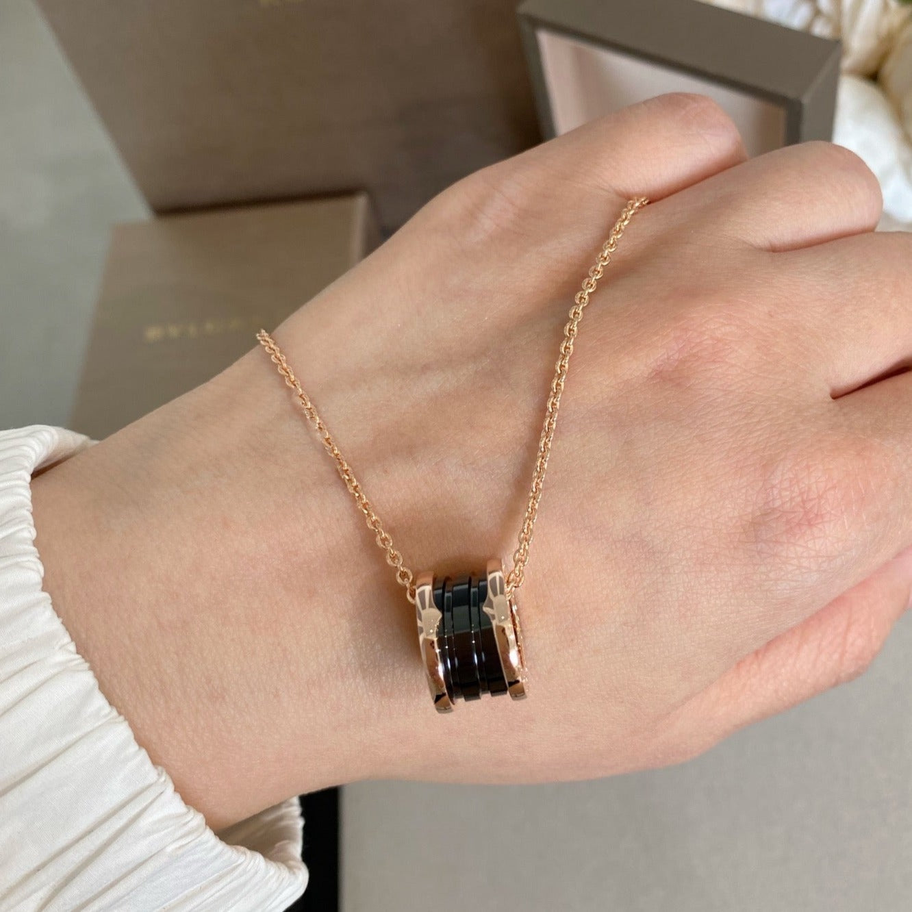 [Lumi Jewels]ZERO 1 BLACK CERAMIC PINK GOLD NECKLACE