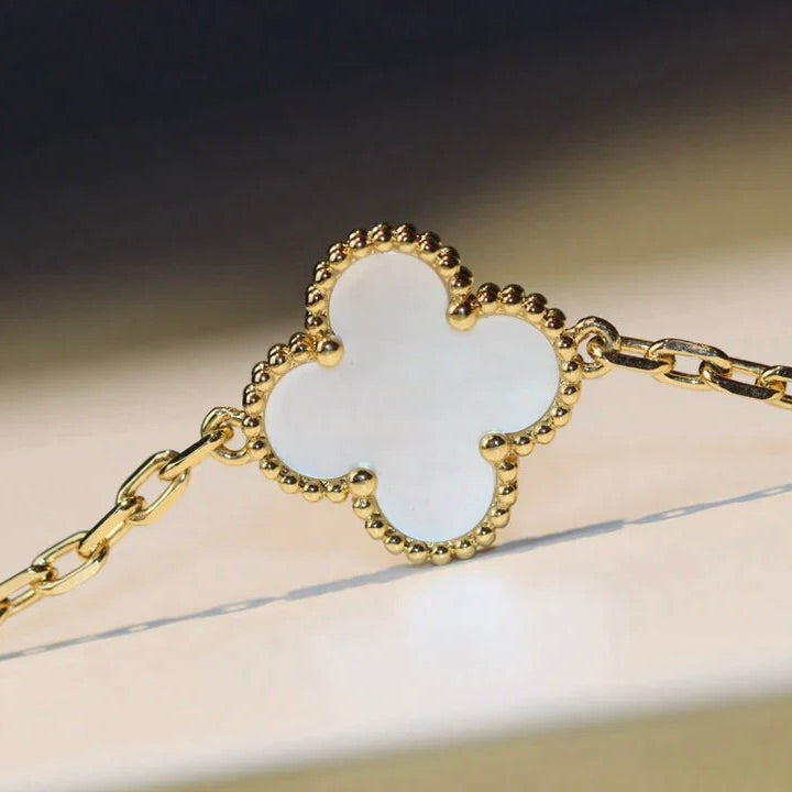 [Lumi Jewels]CLOVER 20 MOTIFS WHITE MOP NECKLACE