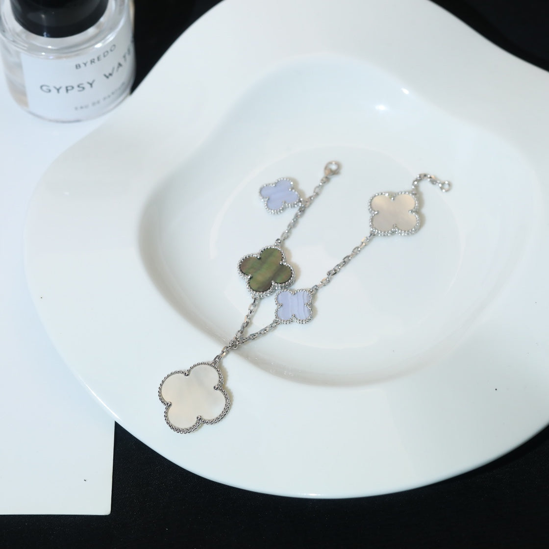 [Lumi Jewels]CLOVER BRACELET 5 MOTIFS MOP CHALCEDONY SILVER