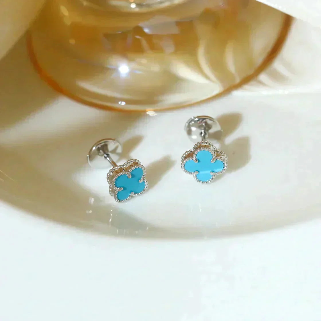 [Lumi Jewels]CLOVER MINI 9.5MM ONYX STUD EARRINGS SILVER
