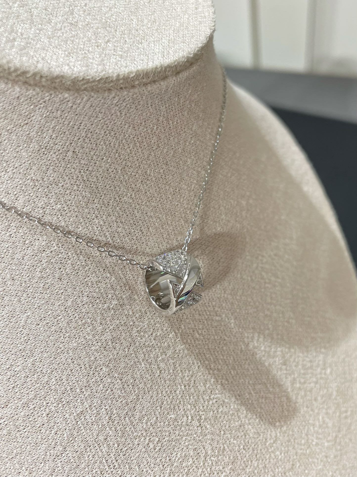 [Lumi Jewels]LIENS EVIDENCE DIAMOND PAVED NECKLACE