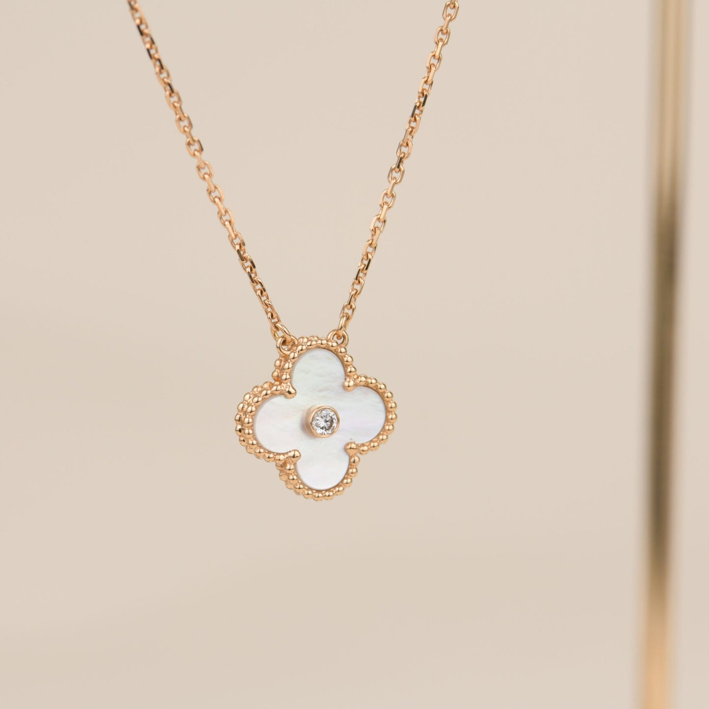[Lumi Jewels]COLLIER TRÈFLE 15MM DIAMANT FRITILLAIRE BLANC