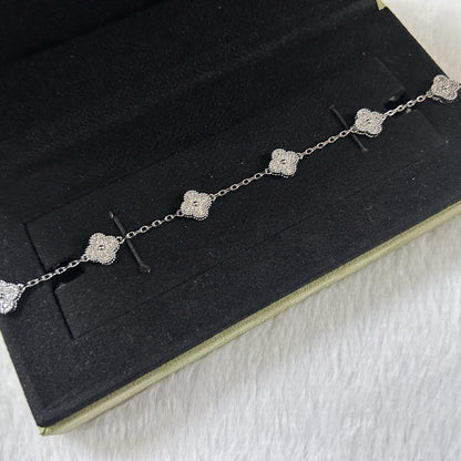 [Lumi Jewels]CLOVER 6 MOTIF DIAMOND BRACELET