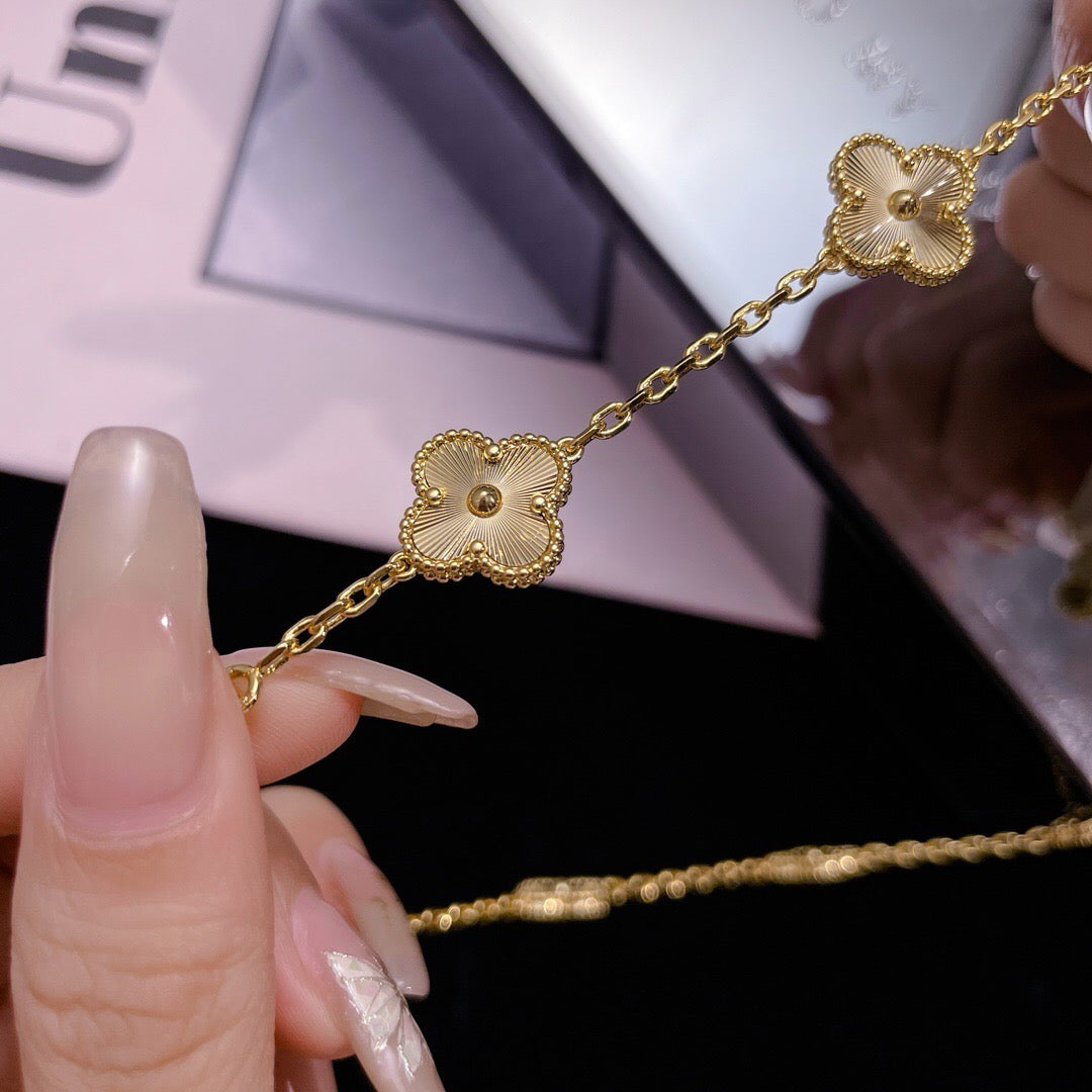 [Lumi Jewels]CLOVERS THE 10-MOTIFS LASER NECKLACE