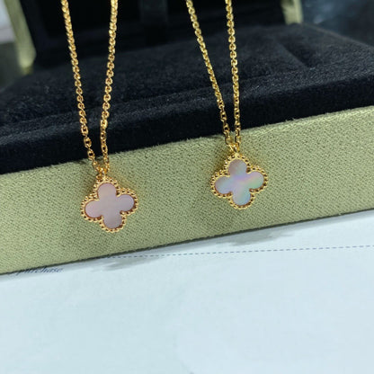 [Lumi Jewels]CLOVER 15MM PINK MOTHER-OF-PEARL SINGLE FLOWER NECKLACE