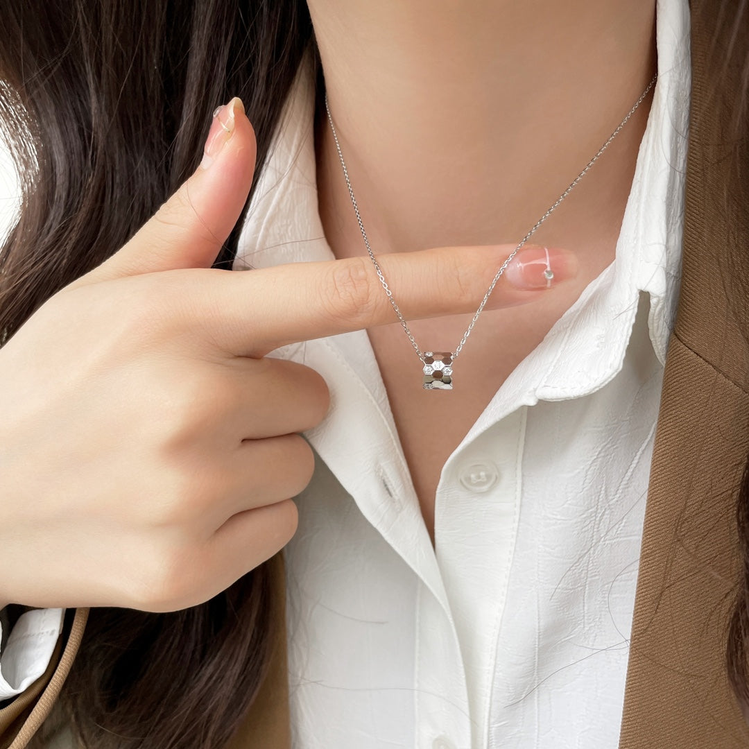 [Lumi Jewels]BEE MINI PEDANT DIAMOND NECKLACE