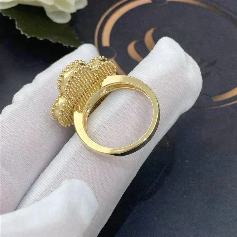 [Lumi Jewels]CLOVER WHITE MOP RING