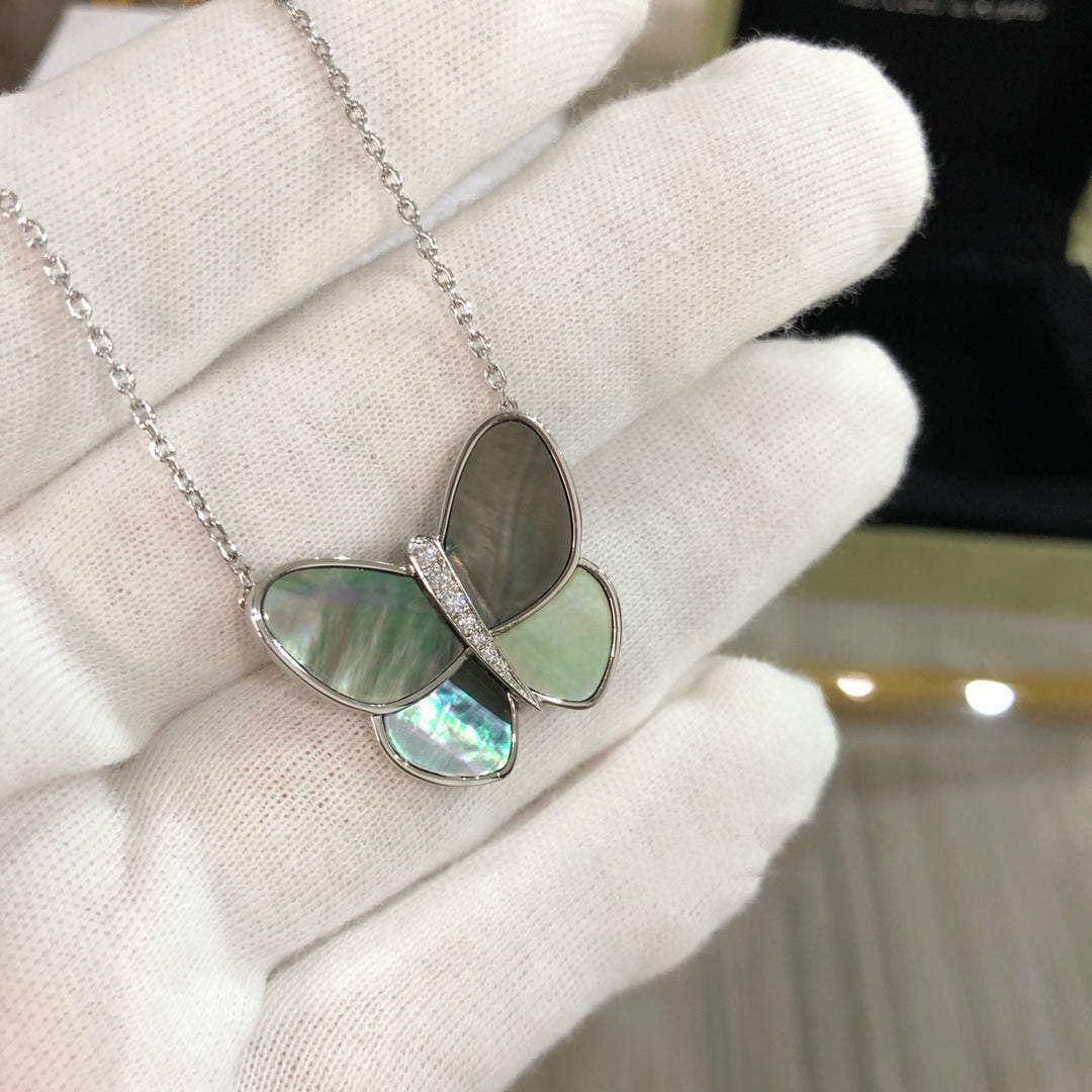 [Lumi Jewels]LARGE BUTTERFLY SILVER PENDANT DIAMOND NECKLACE
