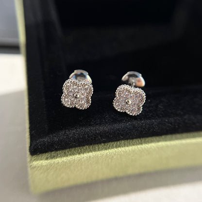 [Lumi Jewels]PUCES D'OREILLES MINI TRÈFLE DIAMANT