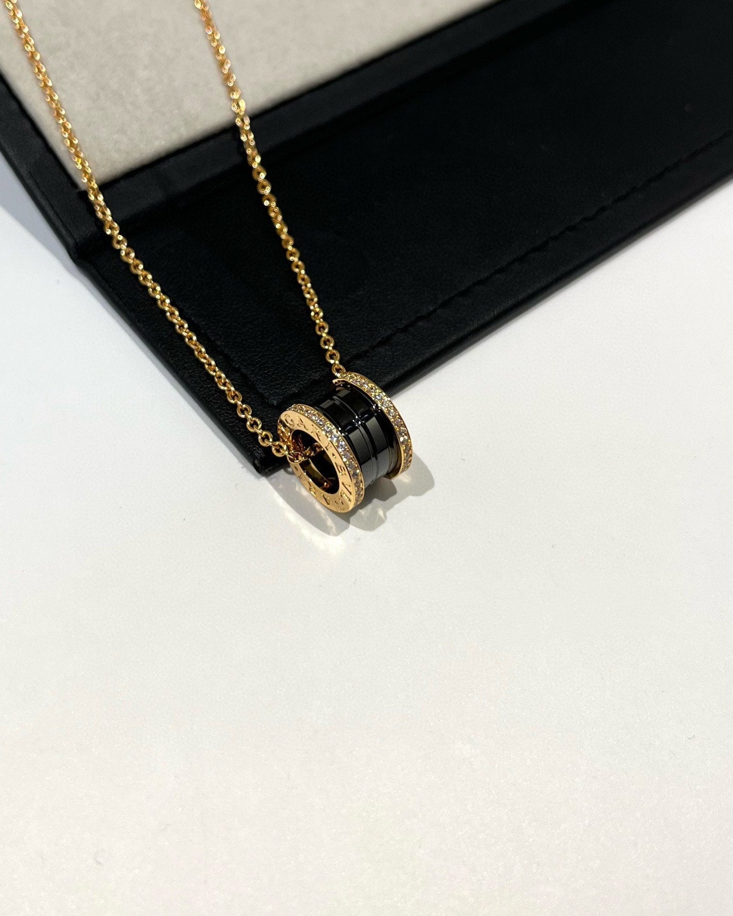 [Lumi Jewels]ZERO 1 BLACK CERAMIC DIAMOND PINK GOLD NECKLACE
