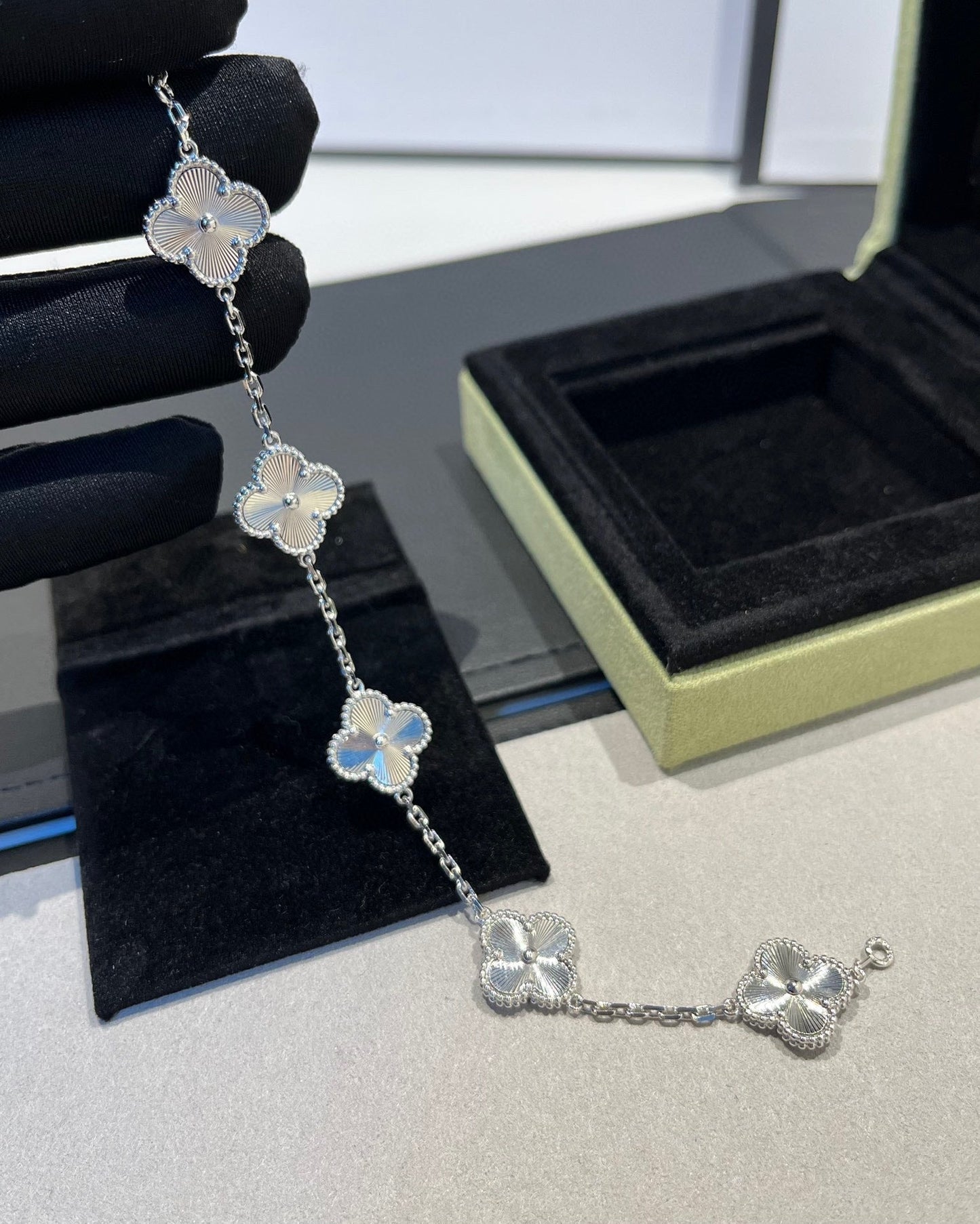 [Lumi Jewels]CLOVER SILVER 5 MOTIFS BRACELET